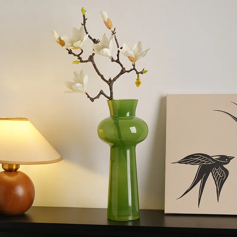 [UCV003] Vase Vert En Verre Soufflé