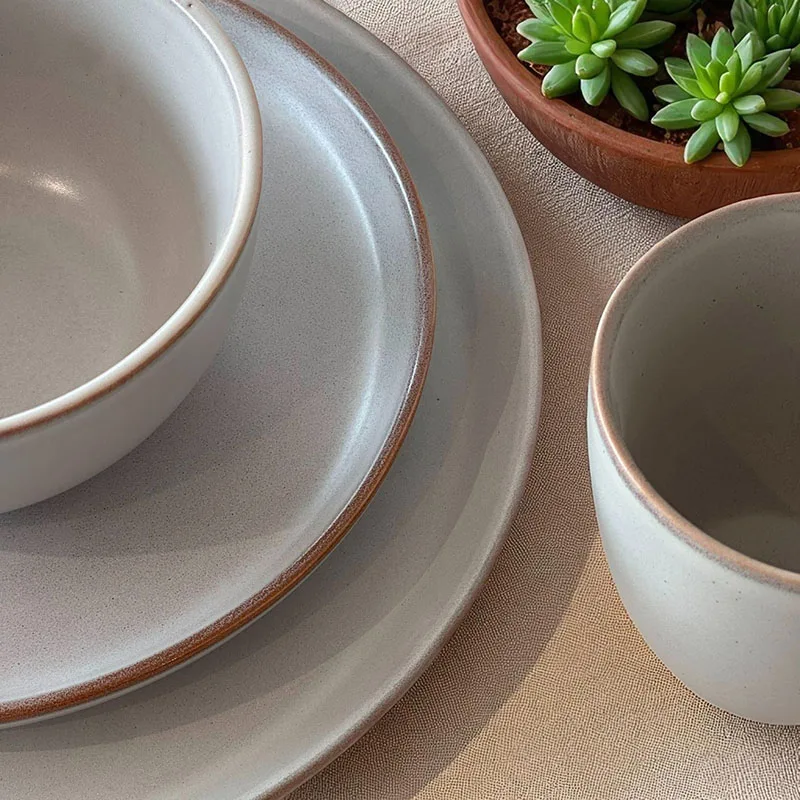 [gris-bordure] Assiettes Motif Moucheté Gris/Bordure Marron (Set de 4)