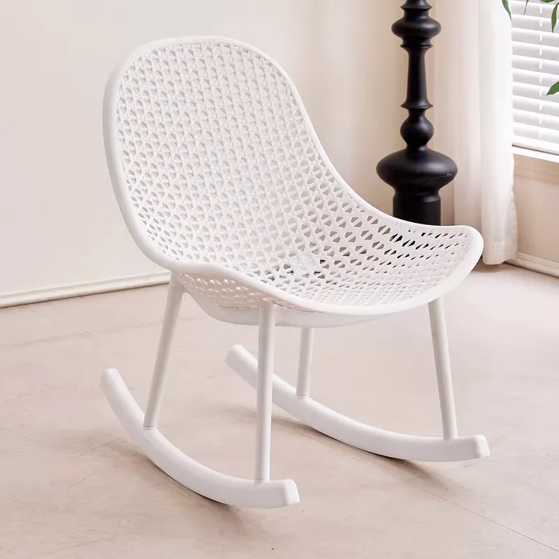 Fauteuil À Bascule En Plastique