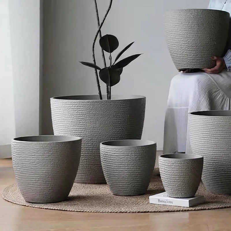 Cache-Pot Design Strié