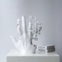 Statue Main Abstraite